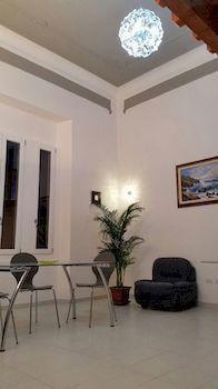 Saturno House Cagliari Center Hotel Buitenkant foto